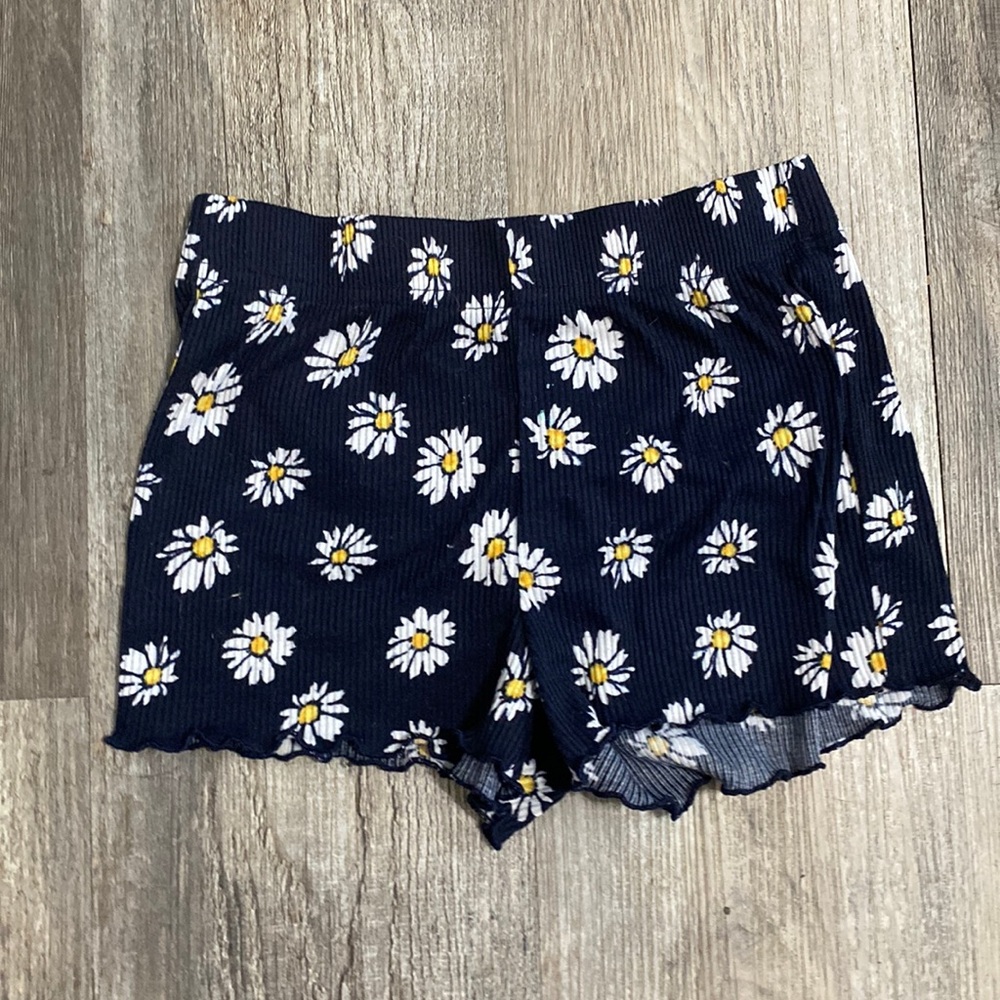 Kids Girls Old navy shorts. Navy blue color with daisy. KIDS SIZE 8